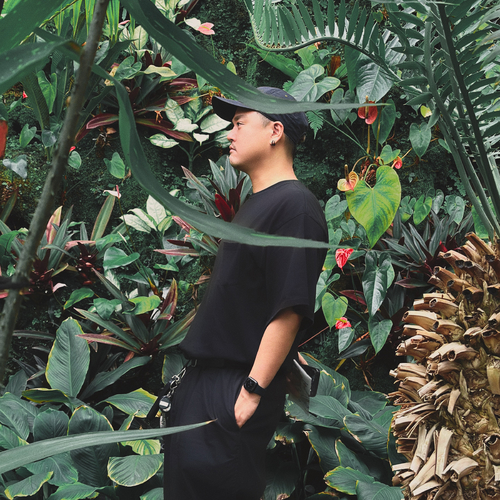 エス・ティ・ワイ